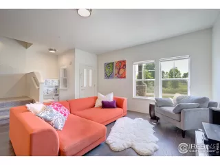 Photo #3: 951589 Listing