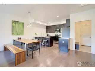 Photo #6: 951589 Listing