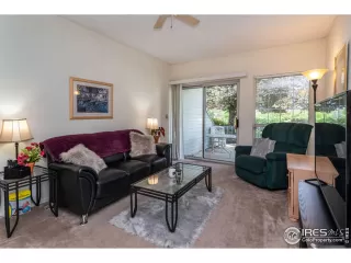 Photo #2: 951606 Listing