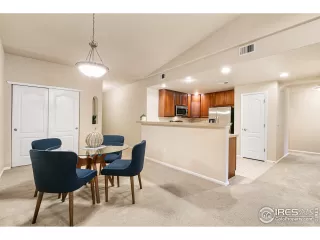 Photo #5: 951613 Listing