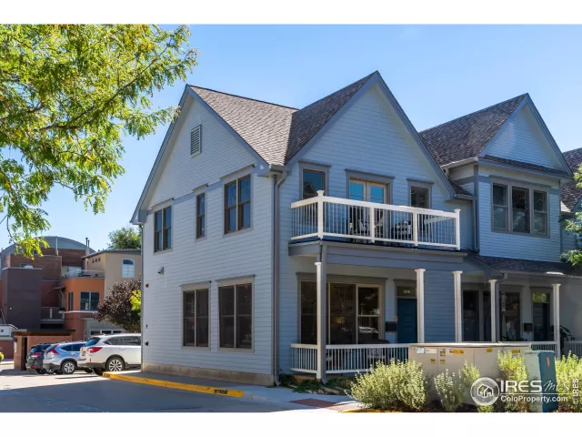 MLS: 951638 Condo For Sale