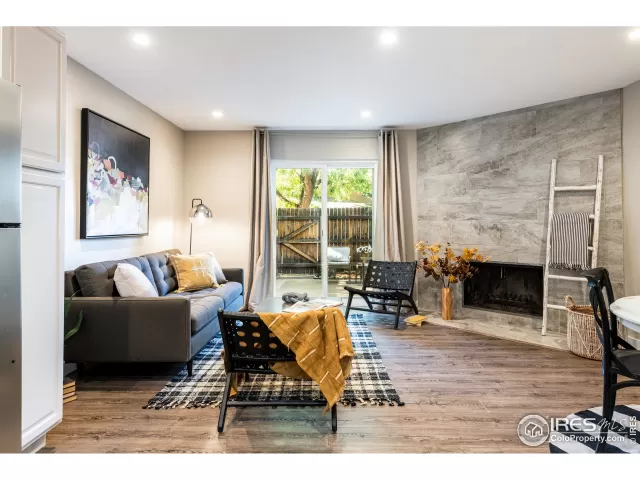 MLS: 951640 Condo For Sale
