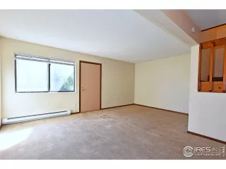 Photo #3: 951800 Listing