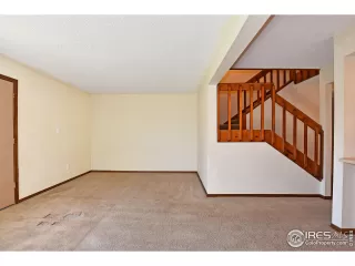 Photo #4: 951800 Listing