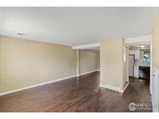 Photo #3: 951806 Listing