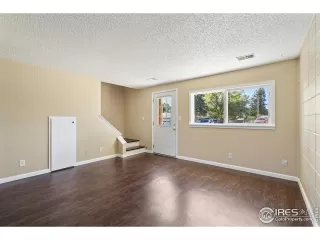 Photo #5: 951806 Listing