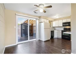 Photo #6: 951806 Listing