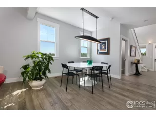 Photo #6: 951807 Listing