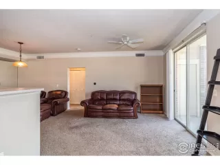 Photo #4: 951812 Listing