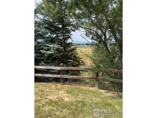 Photo #2: 951921 Listing