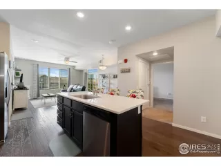 Photo #2: 951973 Listing