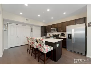 Photo #3: 951973 Listing