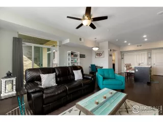 Photo #6: 951973 Listing