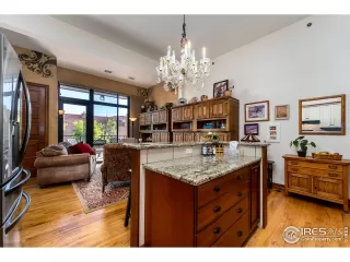 Photo #5: 952052 Listing