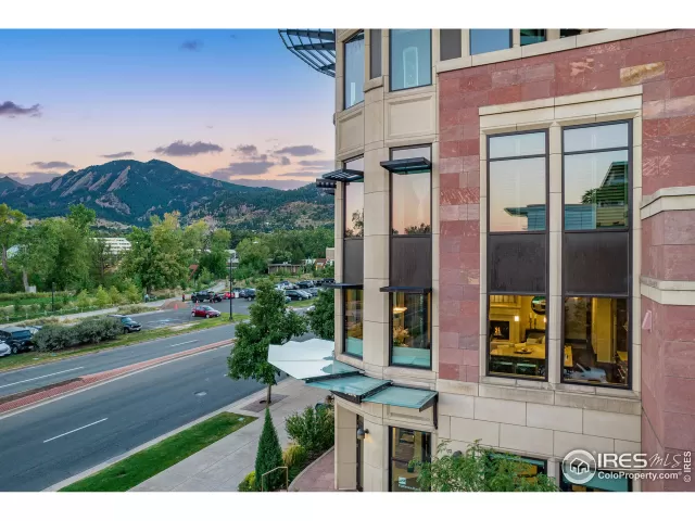 MLS: 952055 Condo For Sale