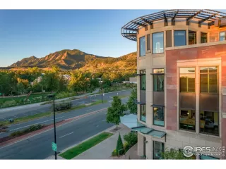 Photo #2: 952055 Listing