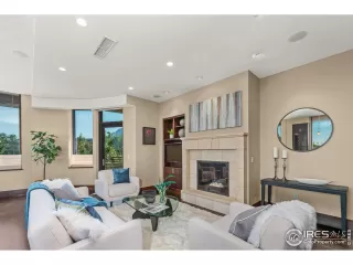 Photo #6: 952055 Listing