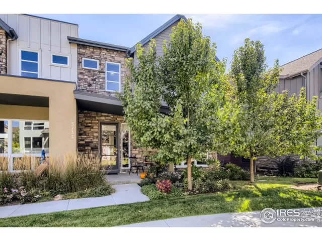 MLS: 952081 Condo For Sale