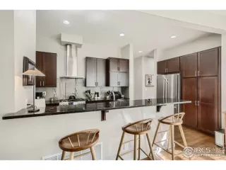 Photo #6: 952081 Listing