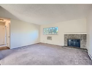 Photo #4: 952095 Listing