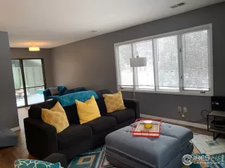 Photo #2: 952098 Listing