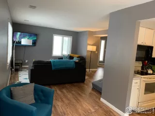 Photo #4: 952098 Listing