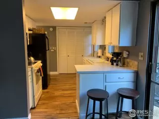 Photo #5: 952098 Listing