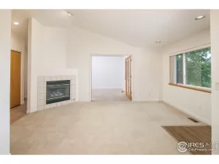 Photo #5: 952219 Listing