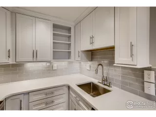 Photo #1: 952276 Listing