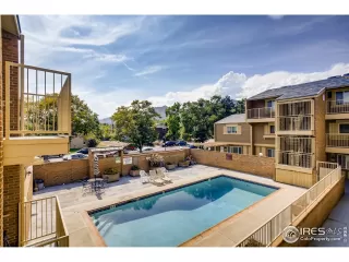 Photo #3: 952276 Listing