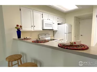 Photo #3: 952287 Listing