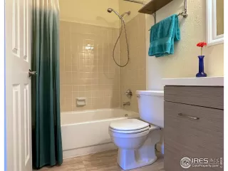 Photo #6: 952287 Listing