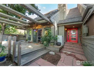 Photo #1: 952306 Listing