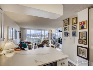 Photo #6: 952329 Listing