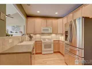 Photo #3: 952341 Listing