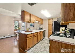 Photo #6: 952347 Listing 