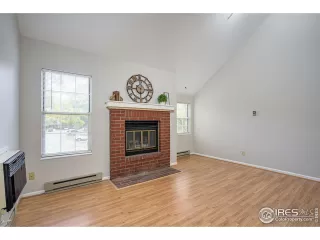 Photo #6: 952356 Listing