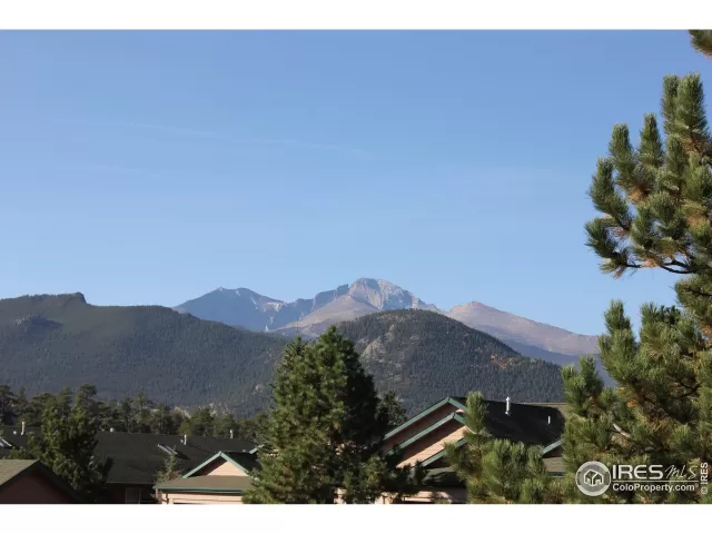 MLS: 952407 Condo For Sale