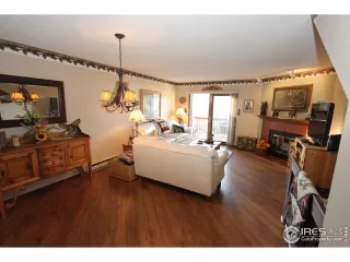 Photo #5: 952407 Listing