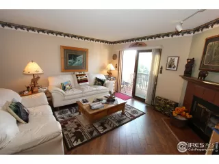 Photo #6: 952407 Listing