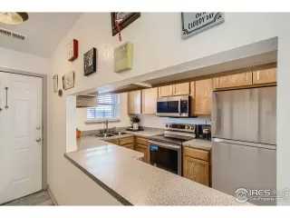 Photo #4: 952543 Listing