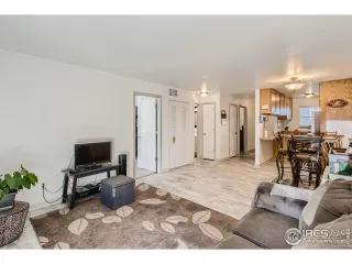 Photo #6: 952543 Listing