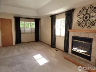 Photo #2: 952579 Listing