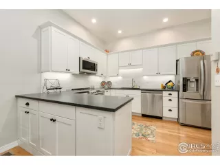 Photo #6: 952585 Listing