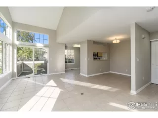 Photo #6: 952656 Listing