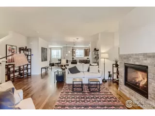 Photo #4: 952711 Listing