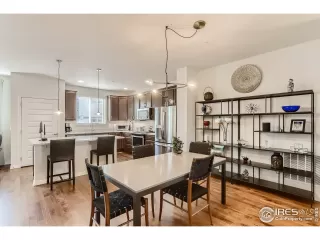 Photo #6: 952711 Listing