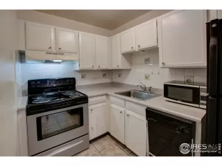 Photo #4: 952747 Listing