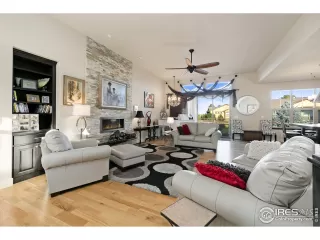 Photo #6: 952761 Listing