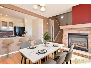 Photo #4: 952808 Listing